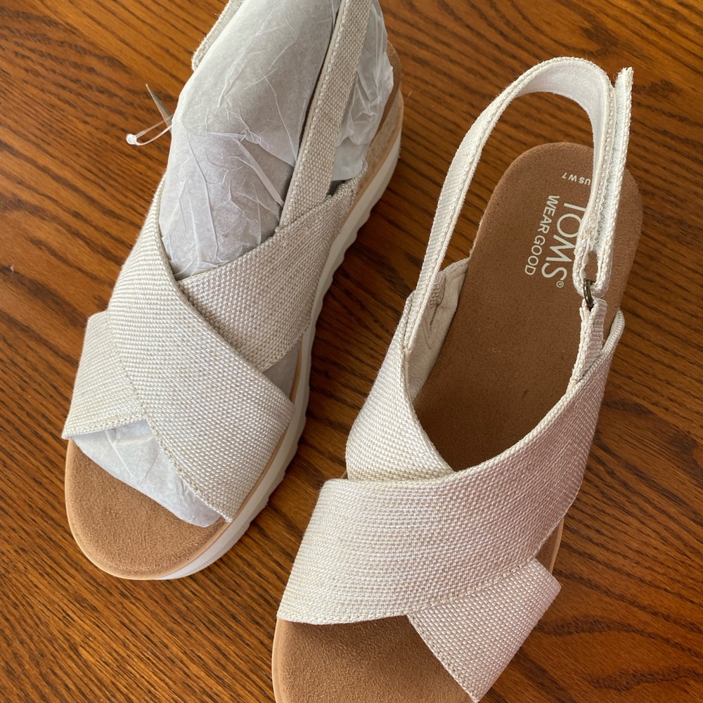 TOMS Women's Beige Sandals